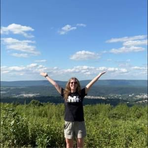 Meet your Posher, Vicky